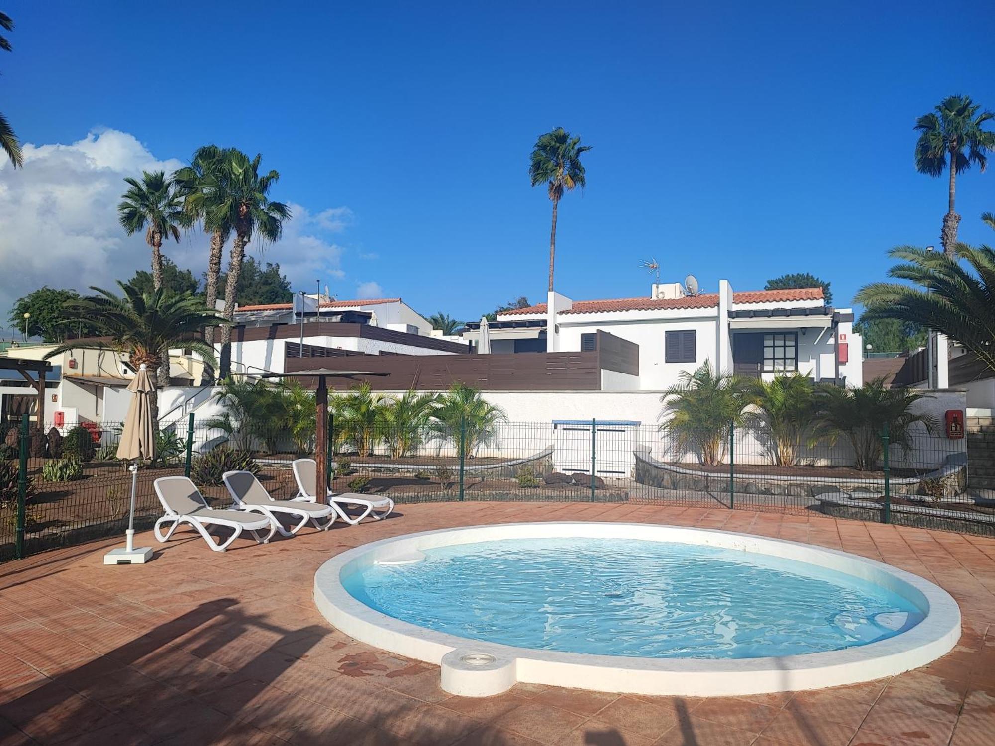 Bungalow Maspalomas Golf Con Jacuzzi, Piscina Y Jardin San Bartolome de Tirajana  Exterior photo